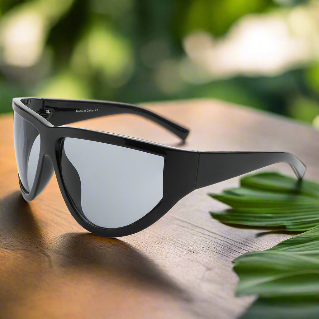 Xara - Oversized Chunky High Fashion Women Sunglasses Cramilo Eyewear
